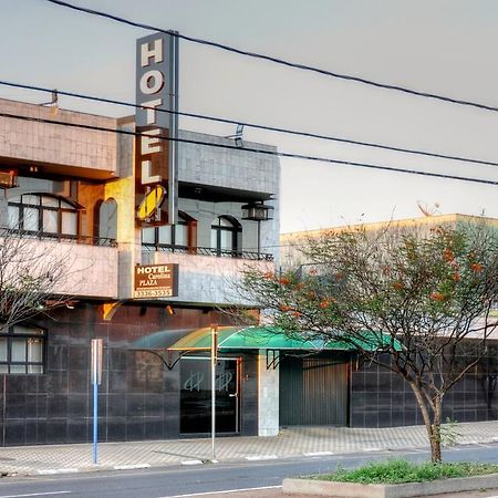 Hotel Carolina Plaza Убераба Екстериор снимка