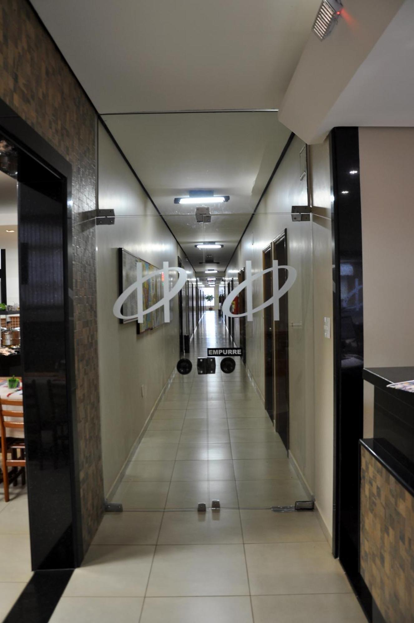 Hotel Carolina Plaza Убераба Екстериор снимка